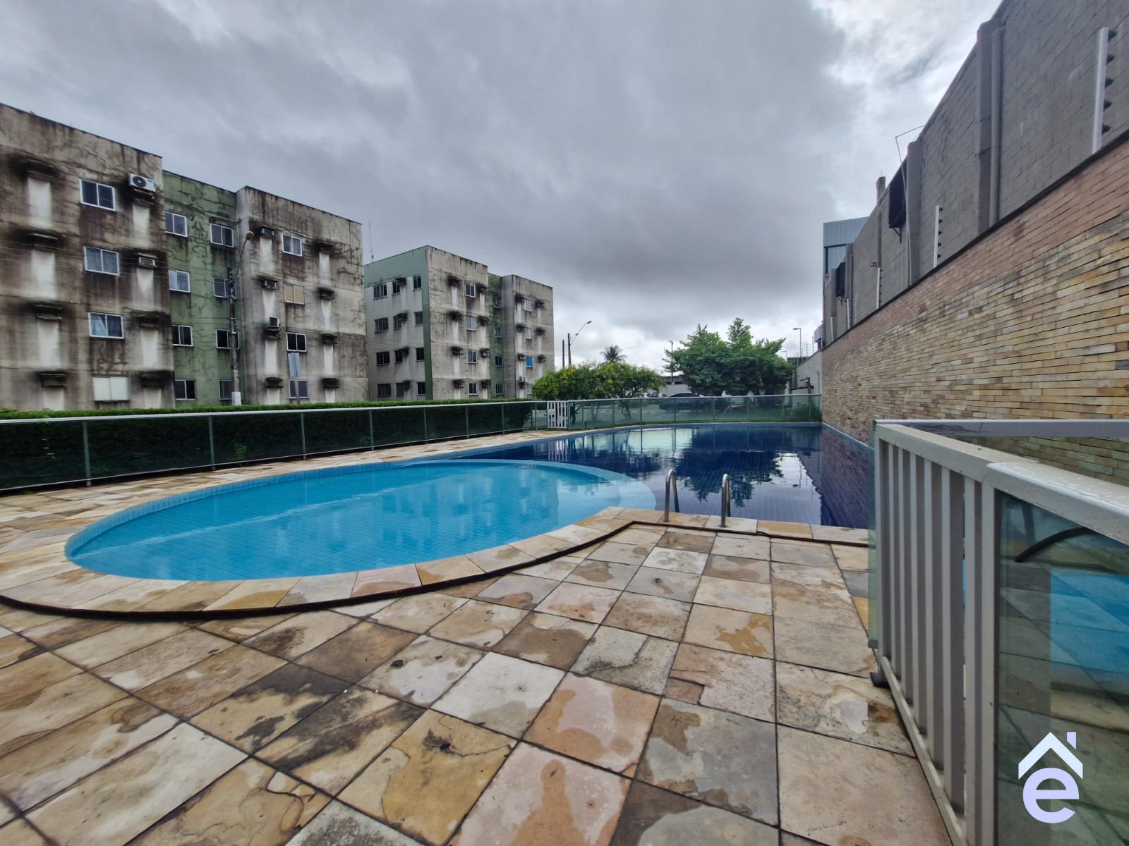 Alugo apartamento no Res. Jardim Brasileto, Santa Lúcia. 2/4, 47m2, R$ 1.300,00 - Foto 2