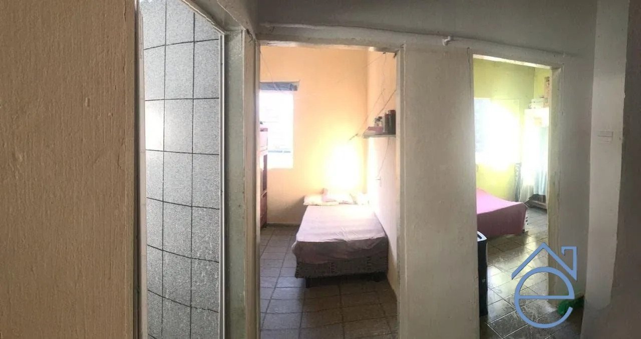 Casa, 8 quartos, 263 m² - Foto 9
